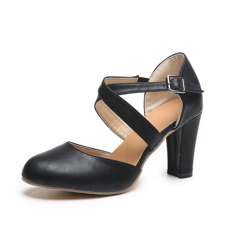 Chic Orthopedic Sandals with Unique Design