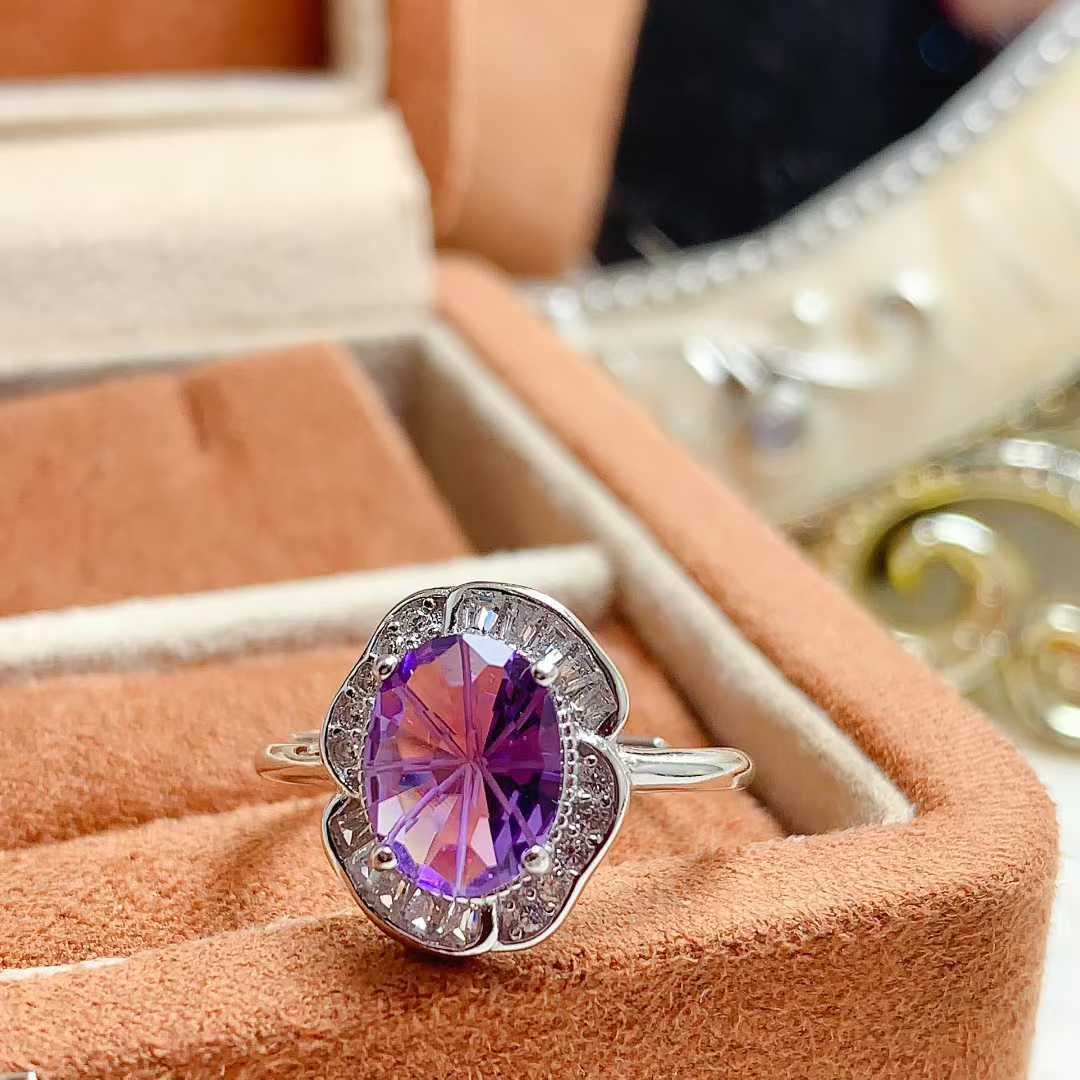 Elegant Amethyst Ring
