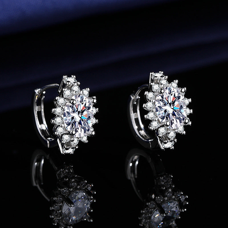 Elegant Crystal Round Sunburst Clip
