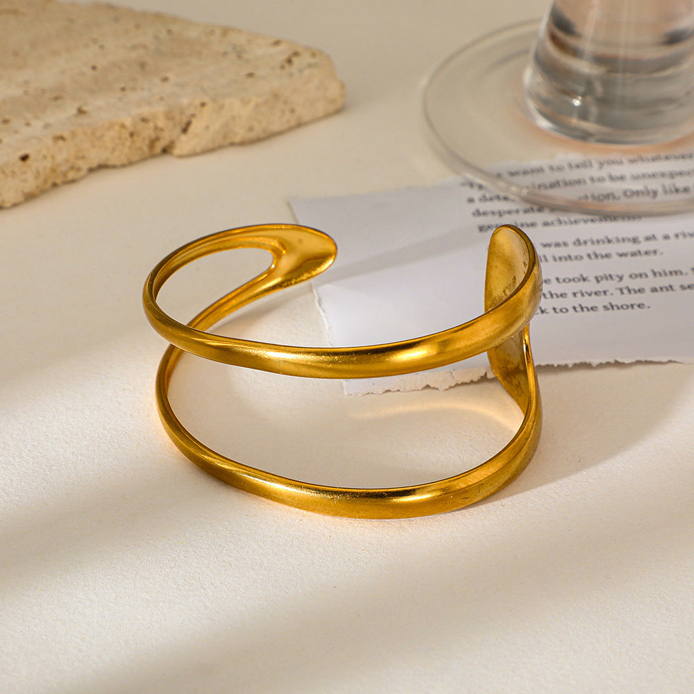Elegant Gold Cuff Bracelet