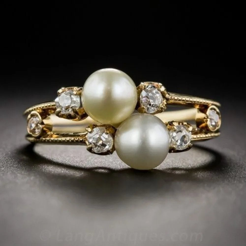 Elegant Pearl Diamond Ring