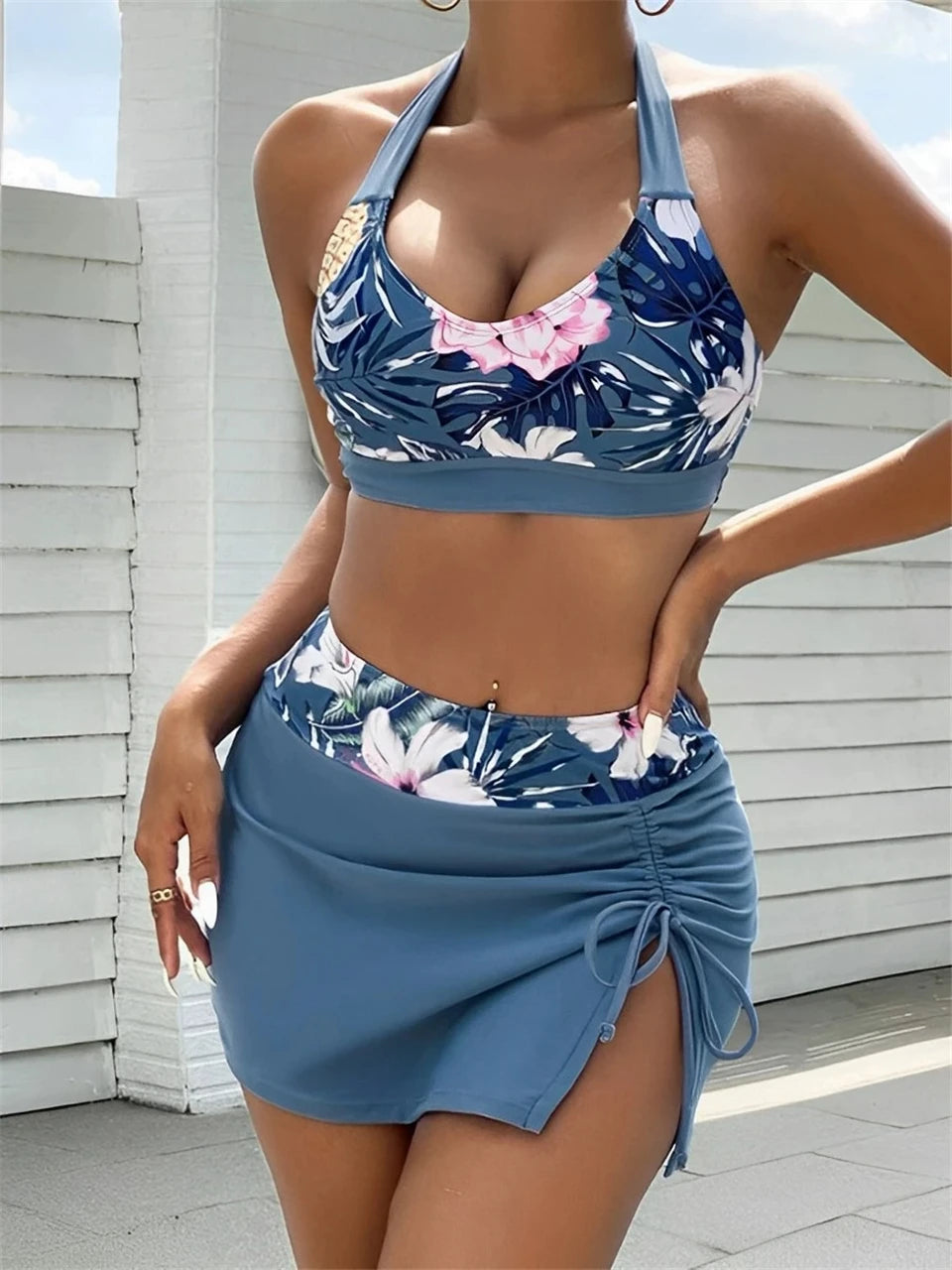 Effortlessly Elegant Swimsuit with a Timeless Design