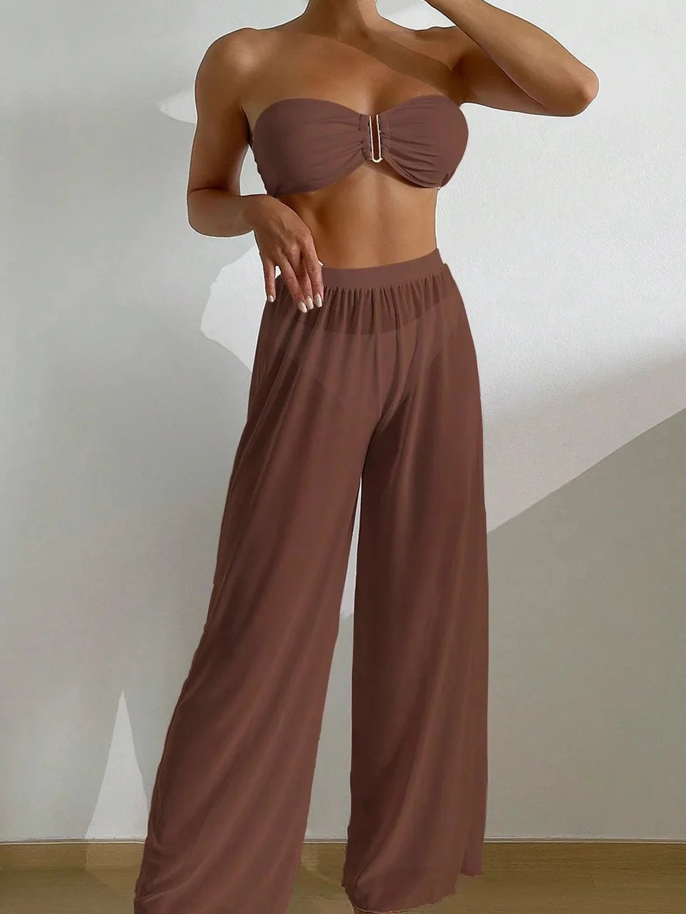 Casually Elegant Pants with a Refined Edge