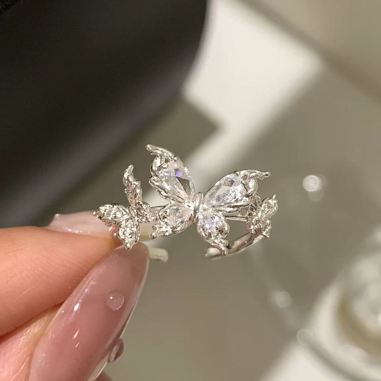 Statement Crystal Ring