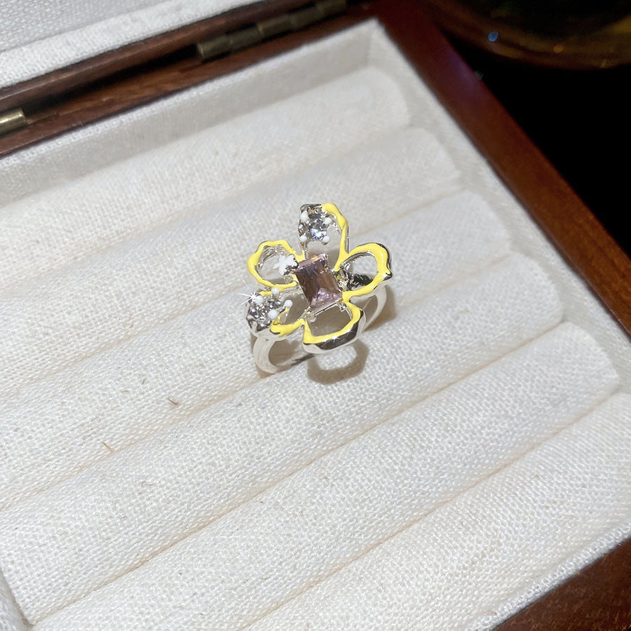 Statement Flower Ring