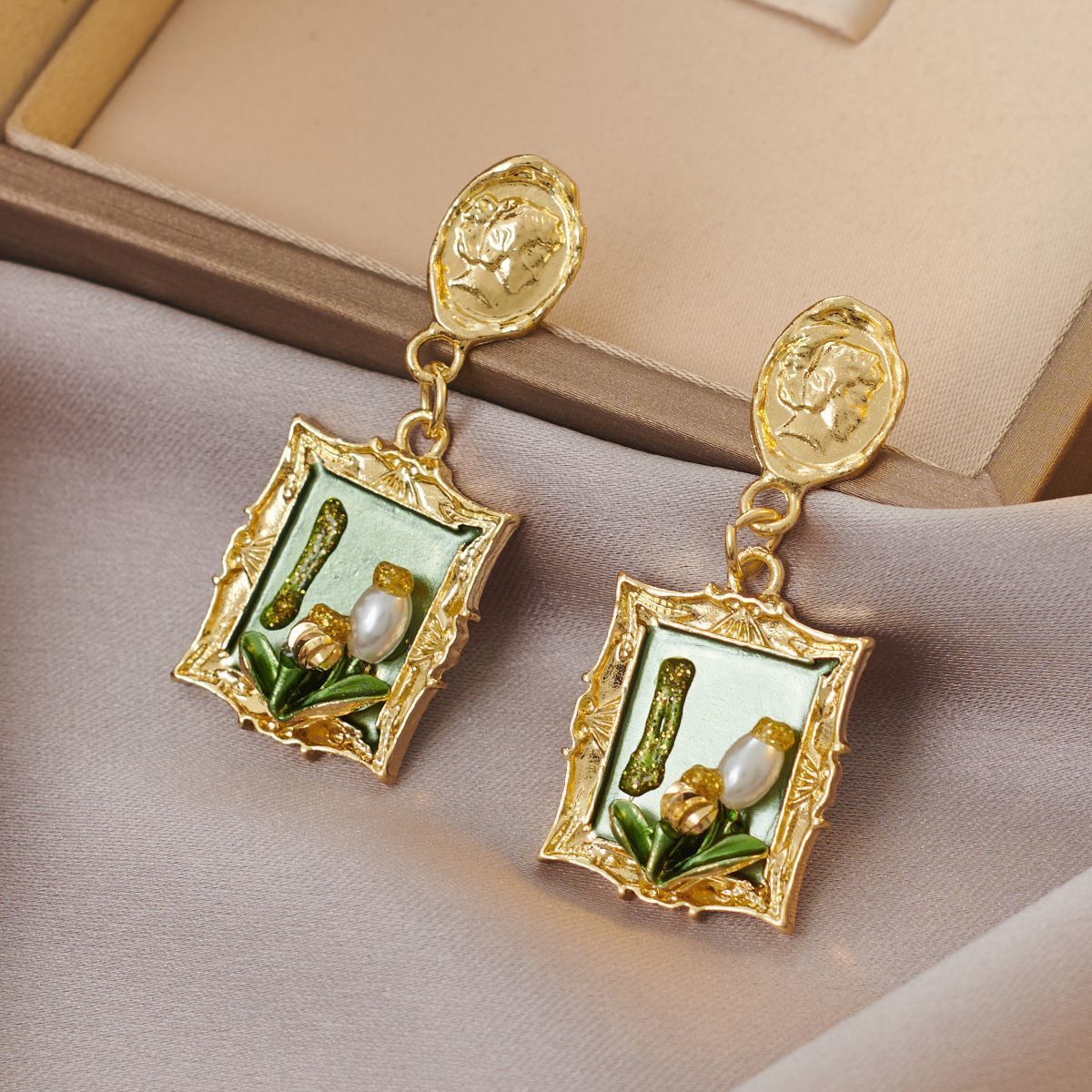 Vintage Pearl Earrings