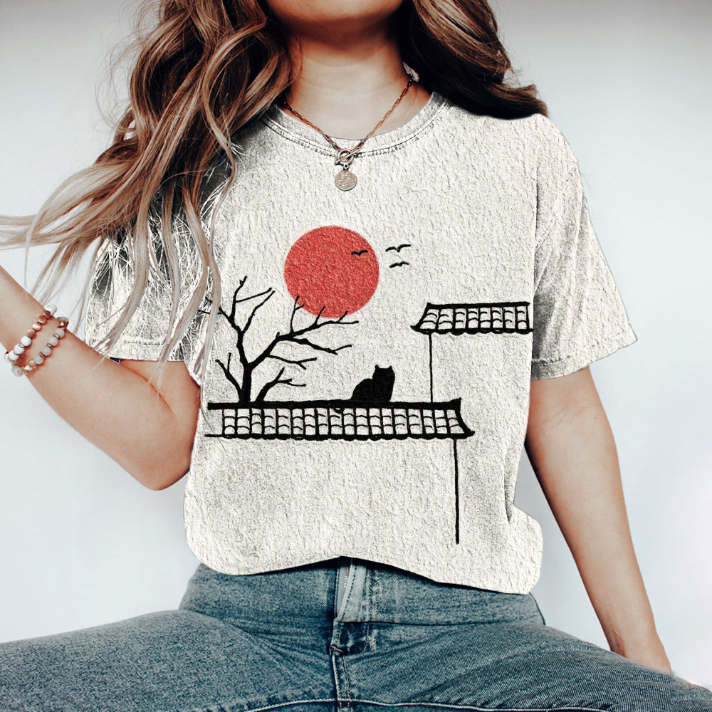 Vintage Japanese Cat & Sunset Print Women's T-shirt elevenforest