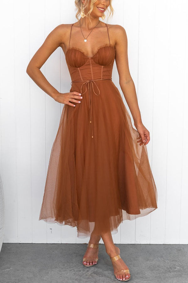 Gracefully Styled Dress for Any Occasion