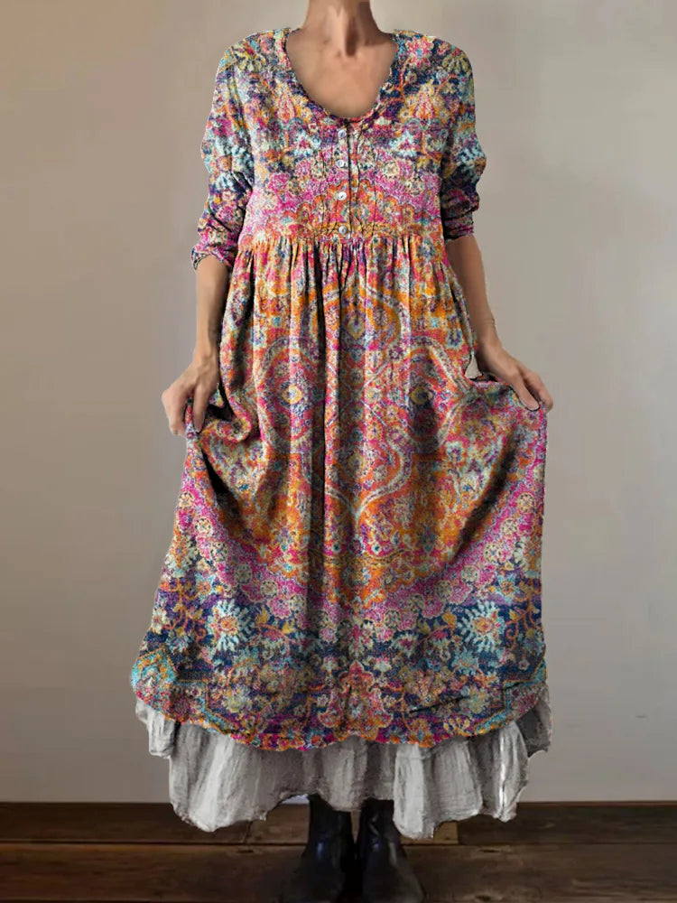 Beautifully Finished Dress in a Timeless Design