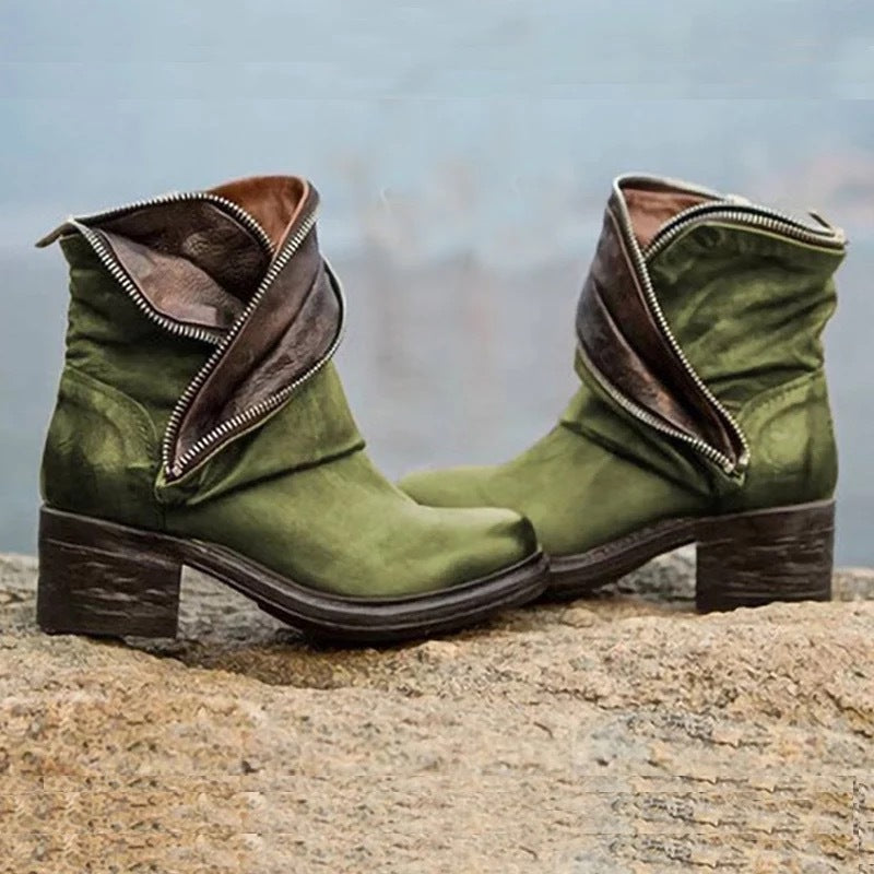 LD | Elegante, fold-over enkellaarsjes met ritssluiting