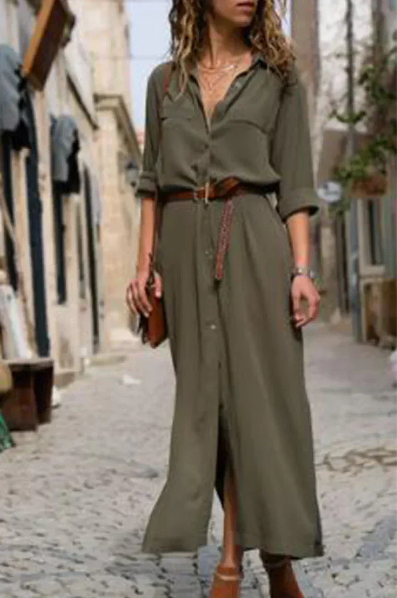 Classic Vintage Dress with a Flattering Fit