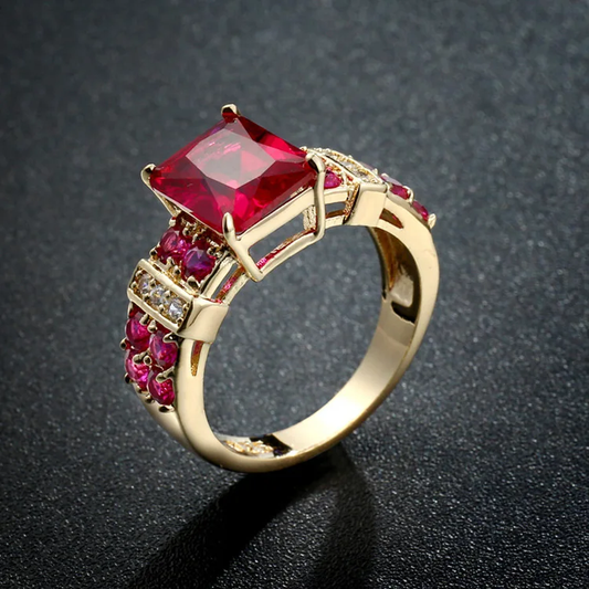 Vintage Red Crystal And Gold Ring