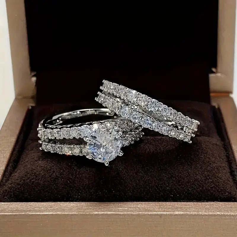 Gold Eternal Radiance Ring Set