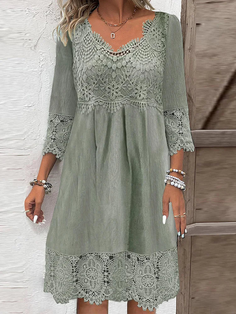Classic Vintage & Enduringly Stylish Dress