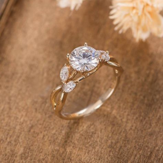 Daisy Leaf Solitaire Ring
