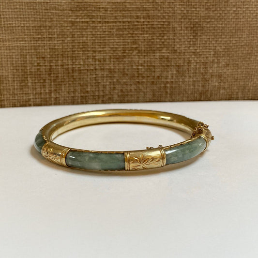 Delicate Pearl Wire Bracelet