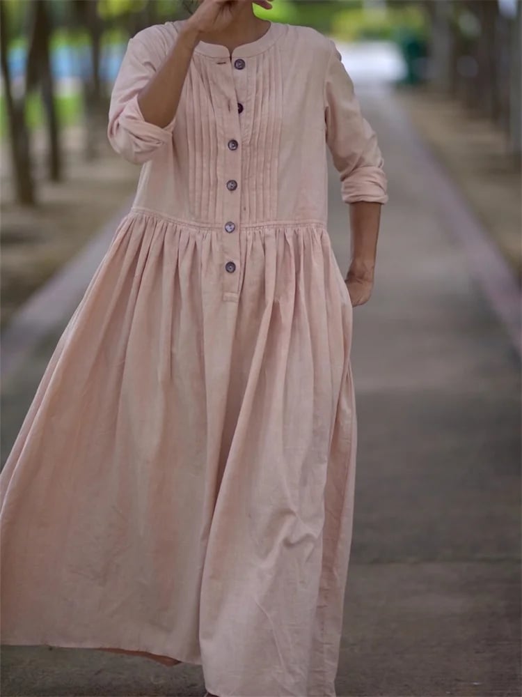 Effortlessly Elegant Dress with a Timeless Design