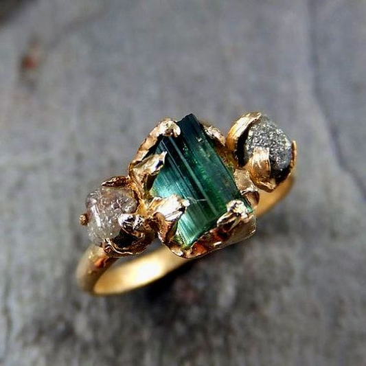 Vintage Green Glass Gold Ring