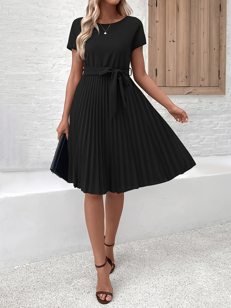 Finely Styled Dress with a Classic Vintage Look