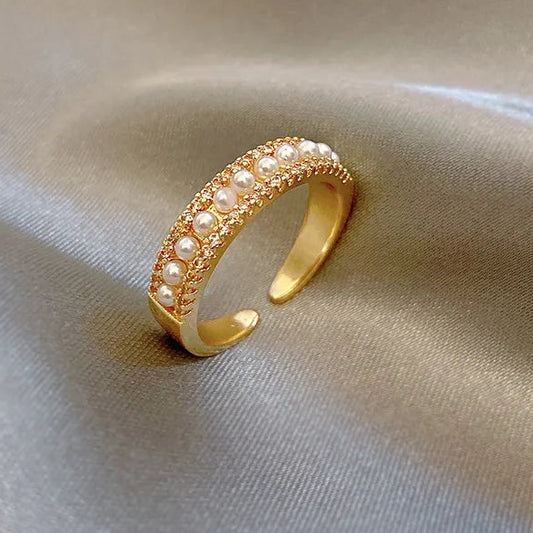 Elegant Inlaid Pearl Ring