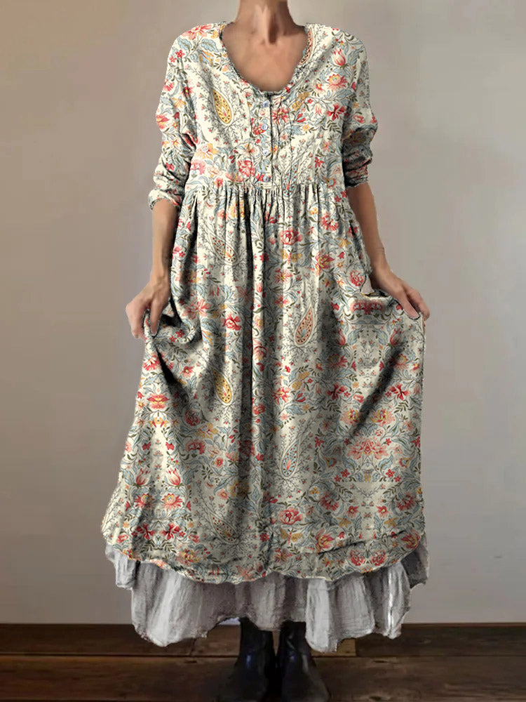 Classic Vintage Dress with a Flattering Fit