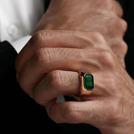 Classic Emerald Ring
