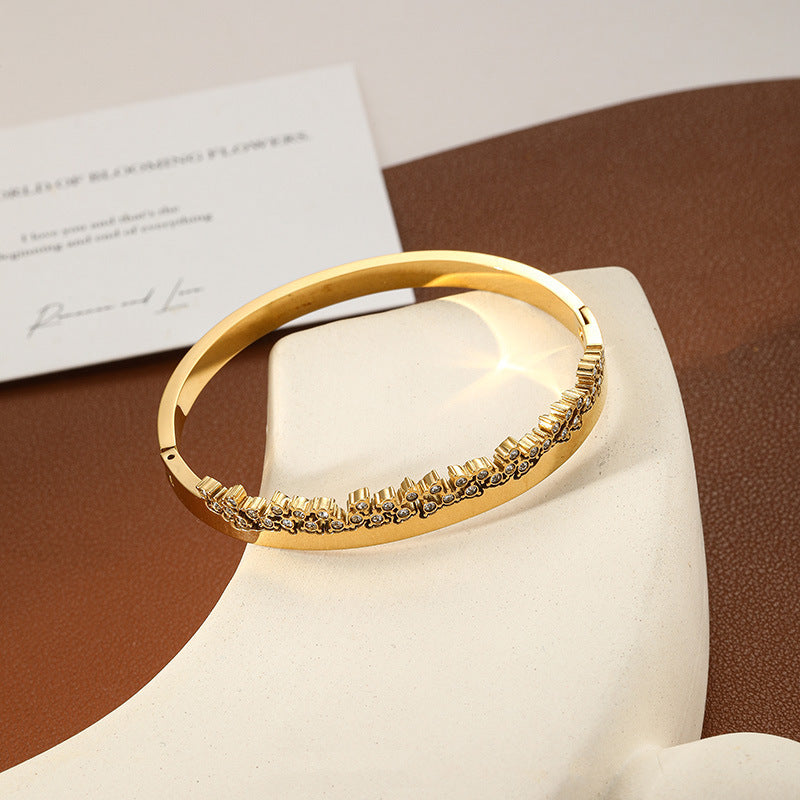 Classic Gold Bracelet