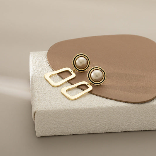 Classic Pearl Drop Earrings