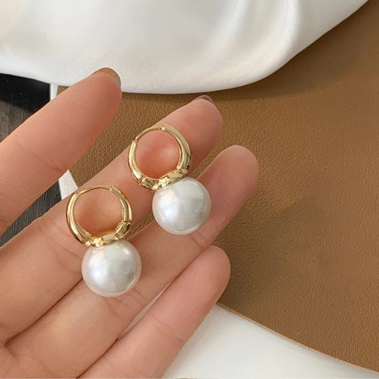 Classic Pearl Earrings