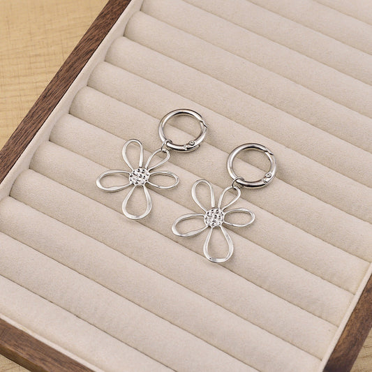 Daisy Drop Earrings