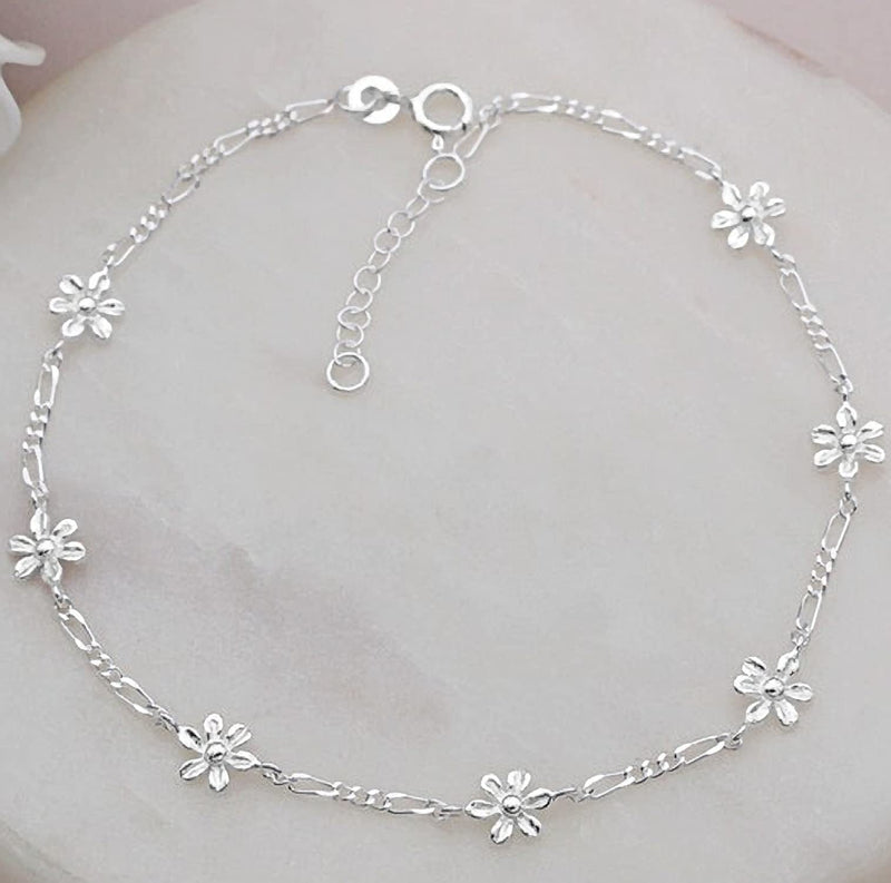 Delicate Daisy Bracelet