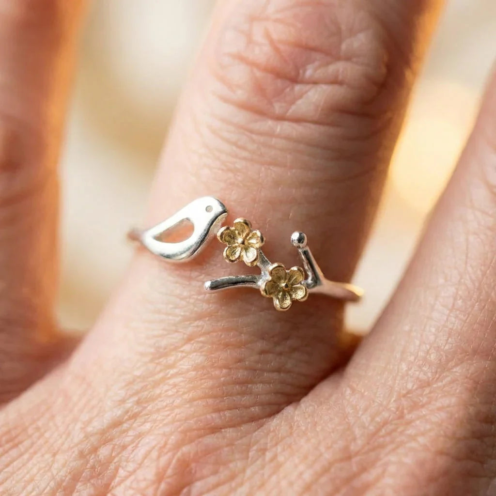 Elegant Bird Flower Ring