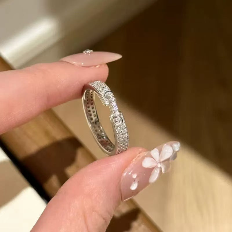 Elegant Diamond Ring