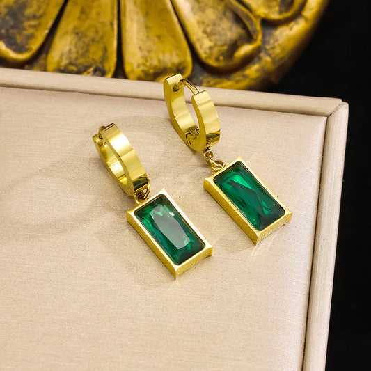 Elegant Emerald Gold Earrings