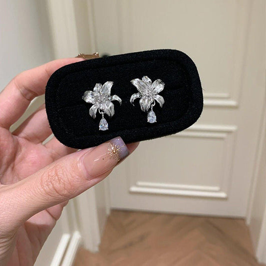 Elegant Flower Earrings