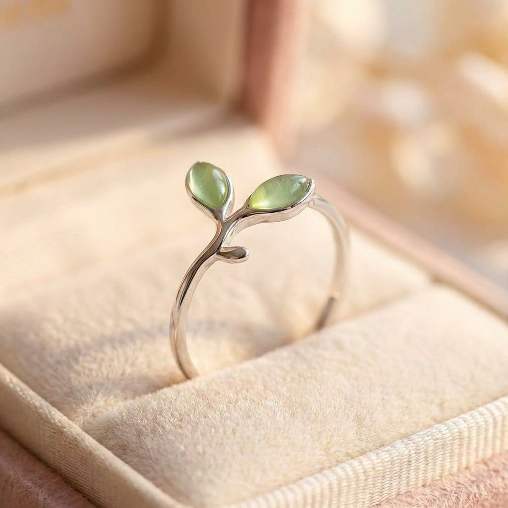 Elegant Foliage Silver Ring