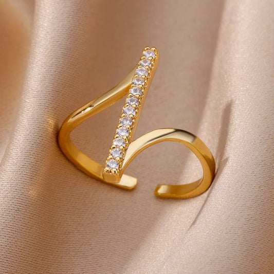 Elegant Gold Crystal Ring