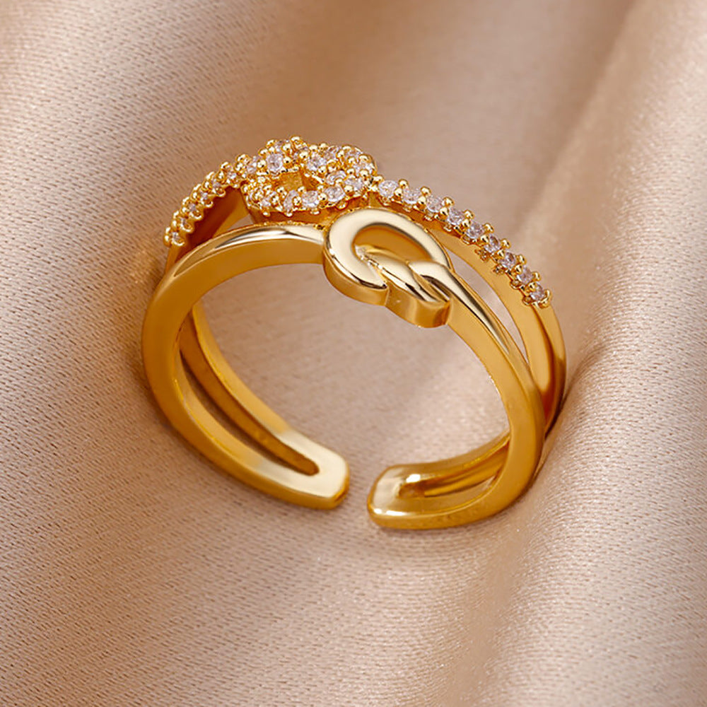 Elegant Gold Diamond Ring