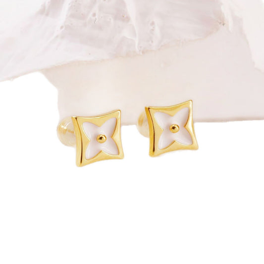 Elegant Gold Flower Earrings