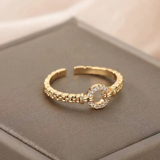 Elegant Gold Heart Ring