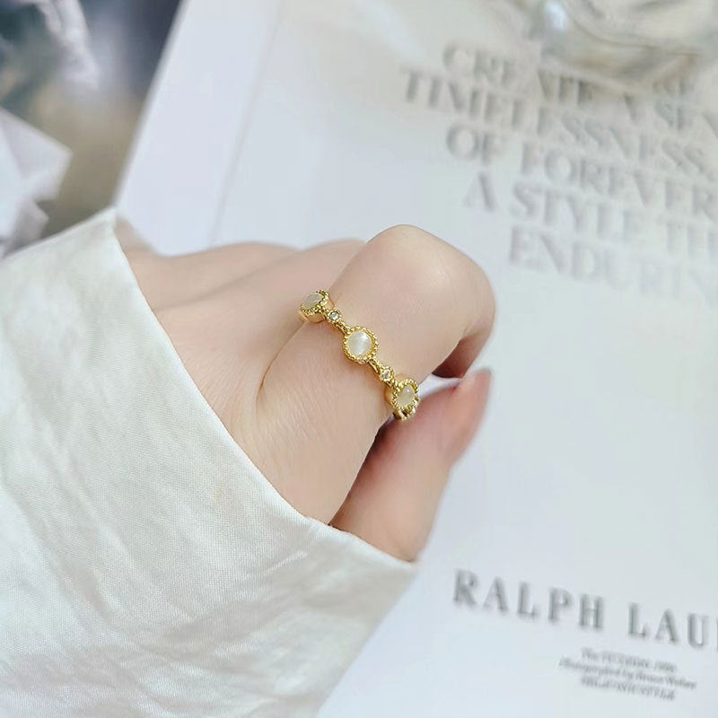 Elegant Gold Ring