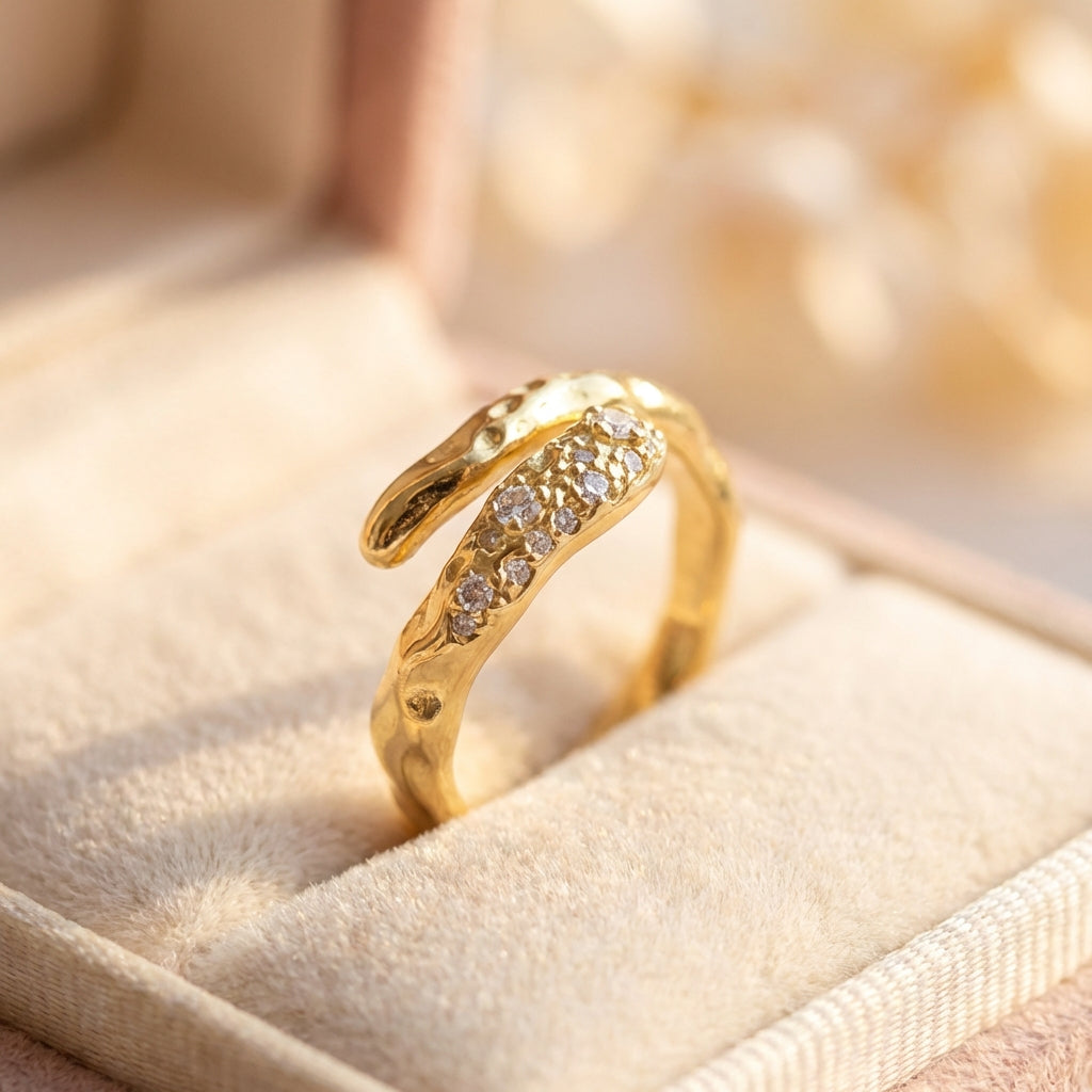 Elegant Gold Zircon Ring