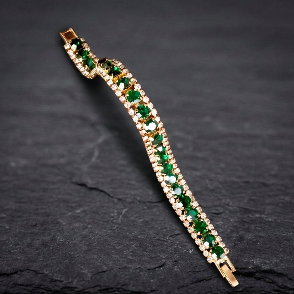 Elegant Green Bracelet