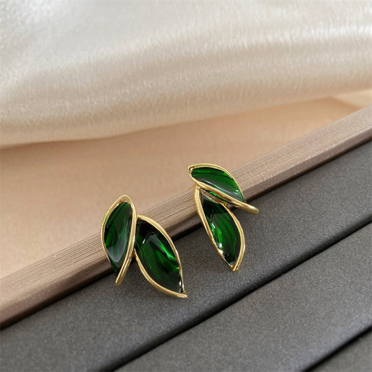 Elegant Green Earrings