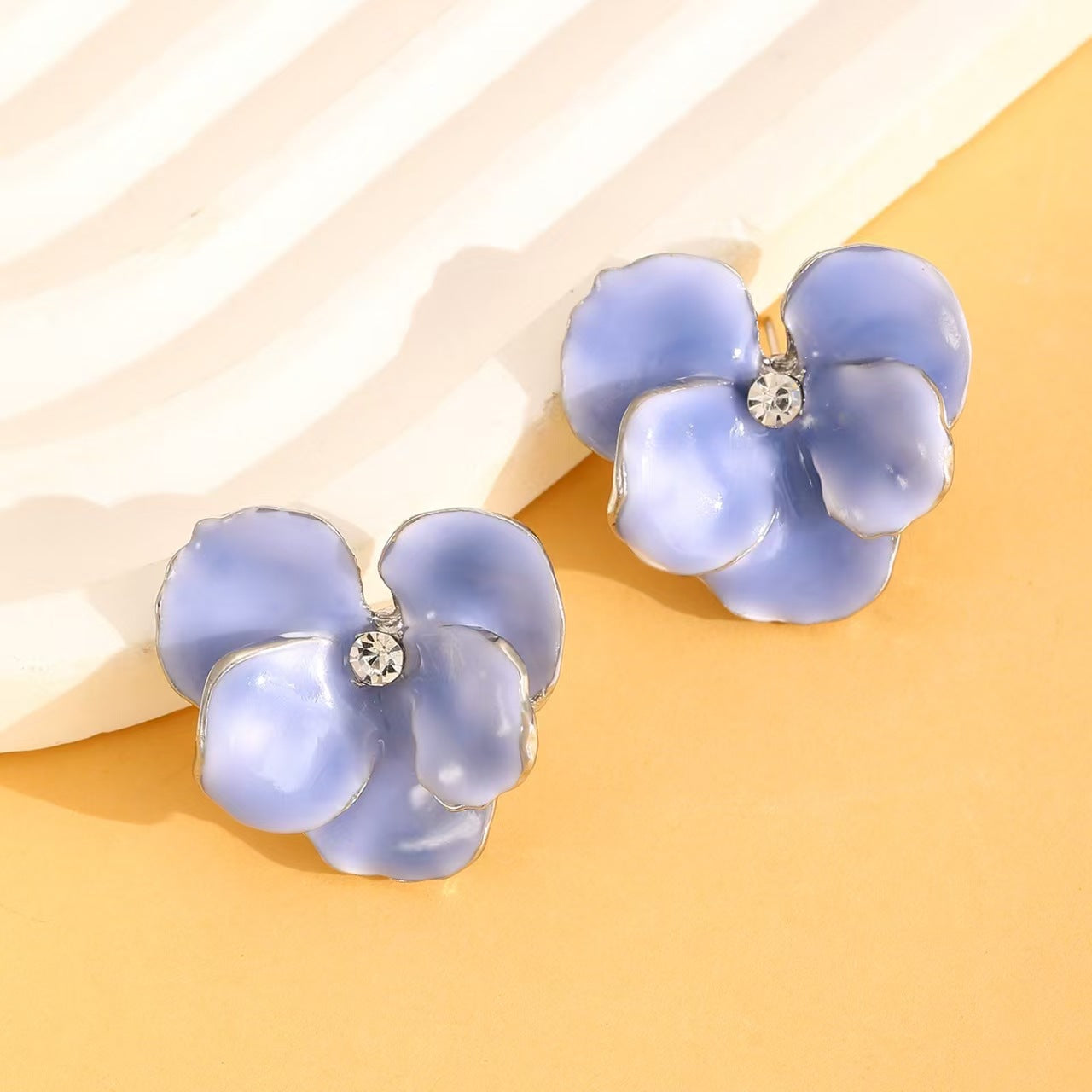 Elegant Lavender Flower Earrings