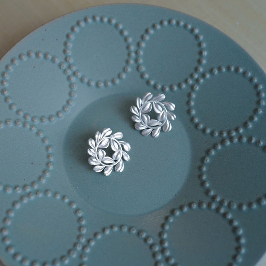 Elegant Leaf Earrings