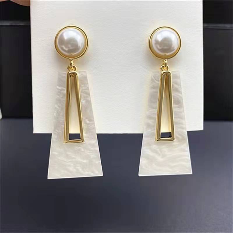 Elegant Pearl Drop Earrings