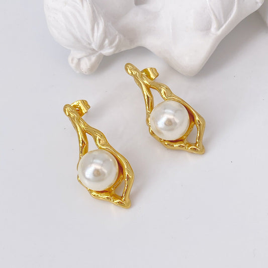 Elegant Pearl Earrings