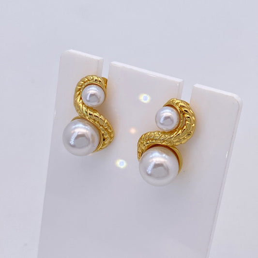 Elegant Pearl Earrings