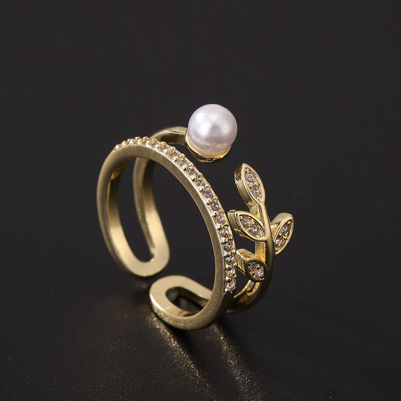 Elegant Pearl Gold Ring